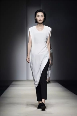 《紡織服裝周刊》聚焦 日用品銷售新趨勢與渠道變革